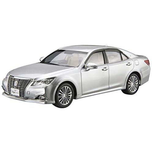 Toyota GRS210 AWS210 Crown Royal Saloon 15 1:24 Scale Model Kit
