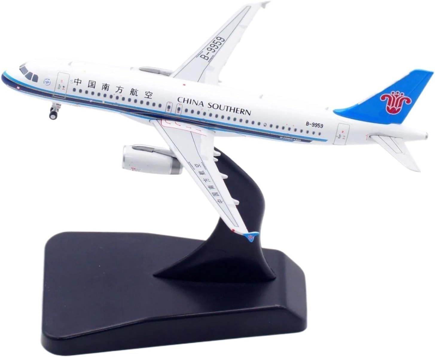 Alloy Collectible Plane Gift 1:400 for China Southern SkyTeam Airbus A320-200 Diecast Aircraft Jet Model