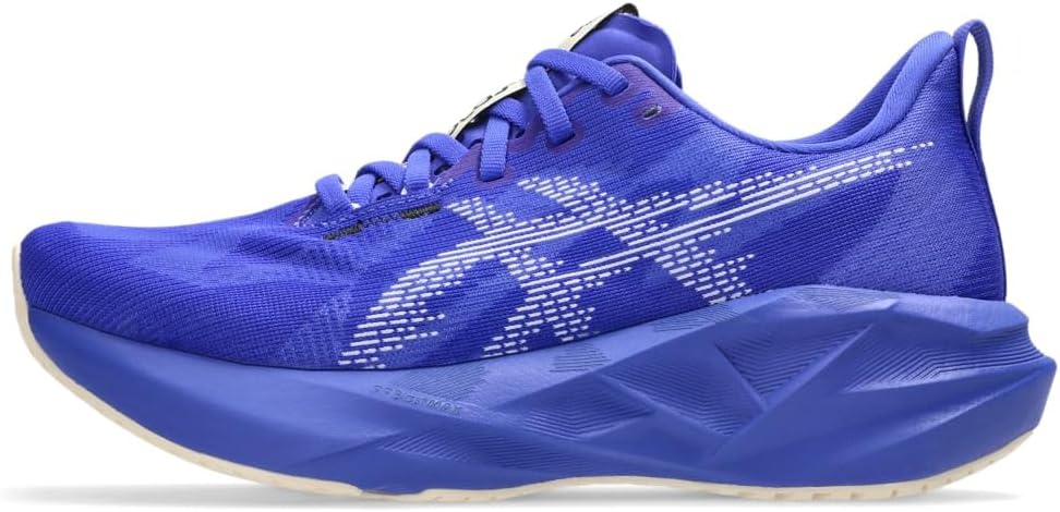 ASICS Women's Novablast 5 Sneaker