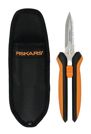 Fiskars multi-purpose secateurs, length: 20.6 cm, stainless steel blades/plastic handles, black/orange, Solid, SP-320, 1063328 | Stainless steel blades/plastic handles, black/orange, Solid, SP-320, 1063328