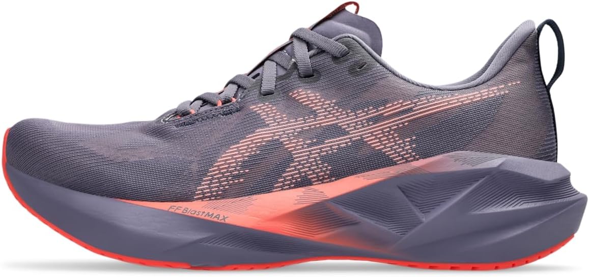 ASICS Men's Novablast 5Sneaker