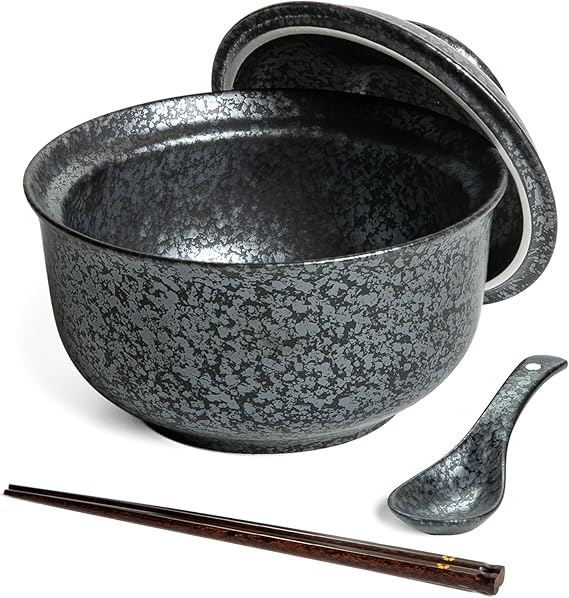 Ceramic Ramen Bowl, Japanese Style Retro Ramen Bowls Set 800ml Noodle Bowl with Chopsticks and Spoons, Asian Soup Bowls with Lid for Microwave & Dishwasher Safe, Classic Black