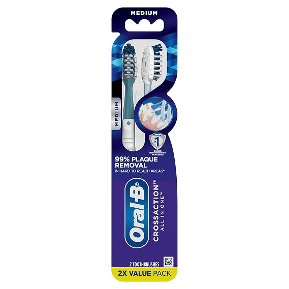 Oral-B Pro Health CrossAction Plaque Removal toothbrushes, 2 Count Toothbrush Medium, Deep Reach in Tight Spaces, Tongue Scraper Tooth Brush, Plaque Fighter, Gentle on Teeth, Gum stimulators