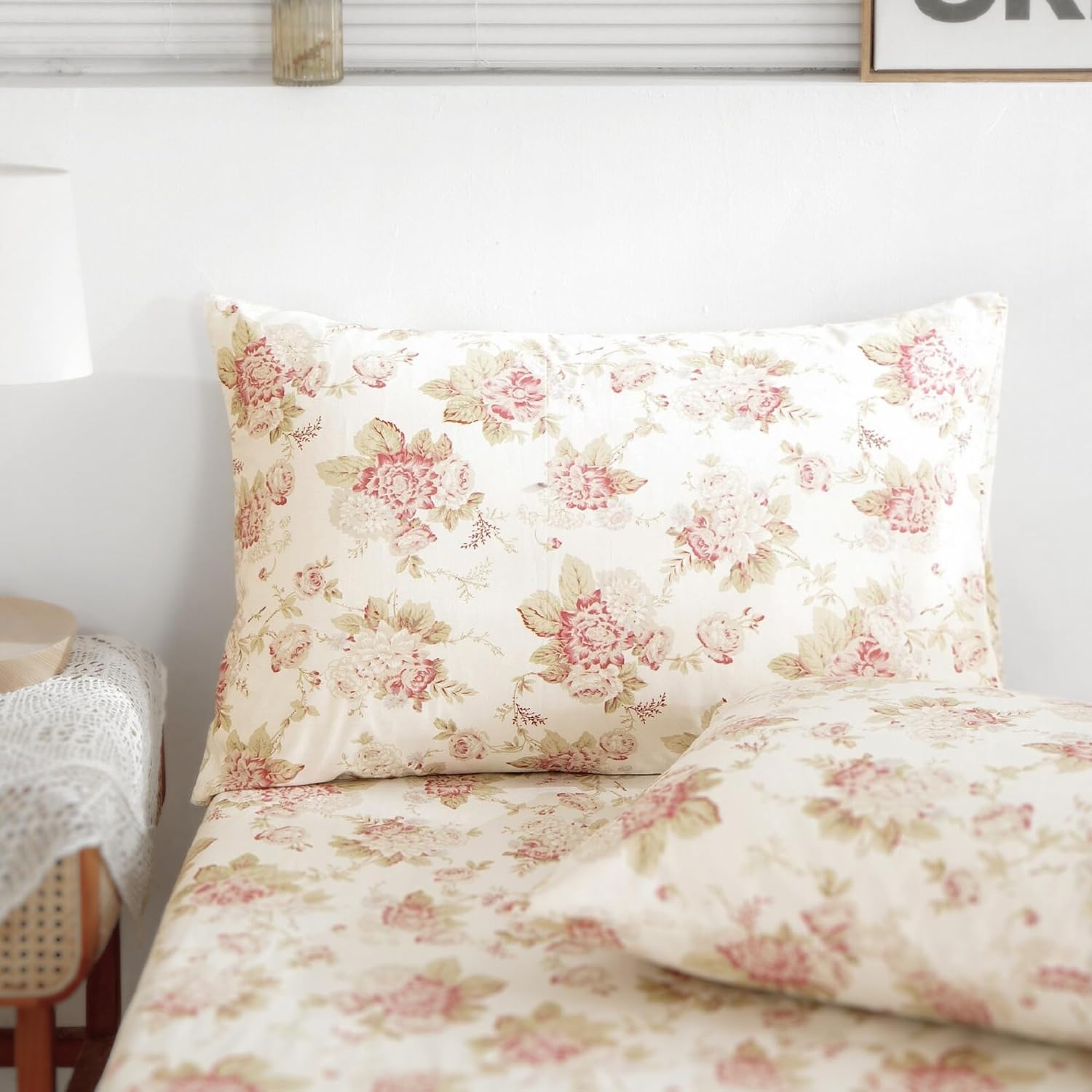 DaDalogy Bedding 100% Cotton Shabby Chic Floral Pillowcases Vintage Rose Print Bedding Set Oeko-TEX Certified King Size Pillow Covers with Envelope Closure, Set of 2 (20x36)