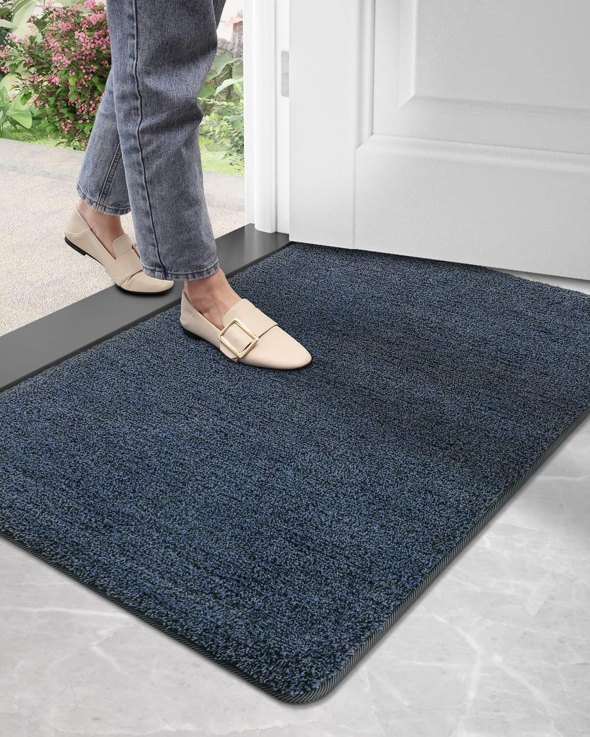 DEXI Dirt Trapper Door Mat Indoor, Non-slip Doormats Inside, Machine Washable, Super Absorbent Entrance Mats Soft Floor Carpet Rug, 50 x 80 cm, Black-Grey