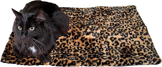 Downtown Pet Supply Thermal Cat Bed - Insulated Cat Mat with Aluminum Film & Sherpa Backing - Washer Safe Faux Fur Cover - Self-Warming Nap - Large - Animal Print Beige - 31 x 18 in