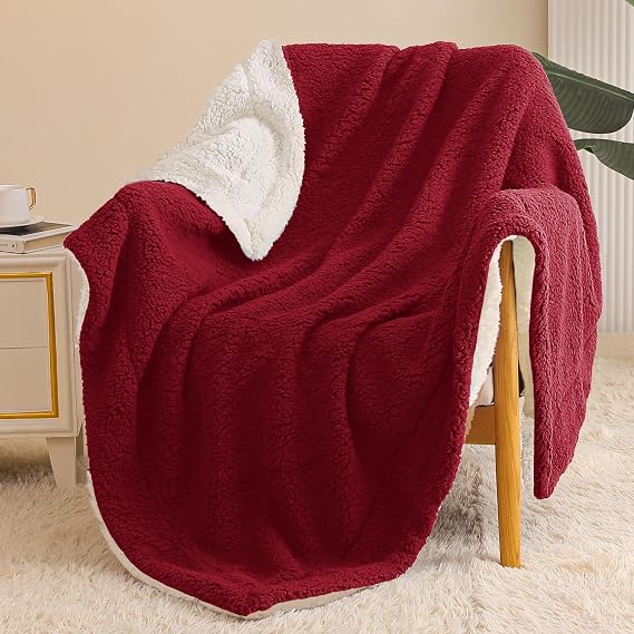 Exclusivo Mezcla Reversible Sherpa Fleece Throw Blanket, 50x60 Inches