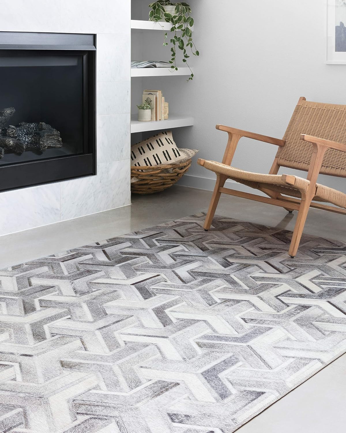 Loloi II Maddox Collection MAD-05 SilverIvory 2'-3 x 3'-9 Accent Rug
